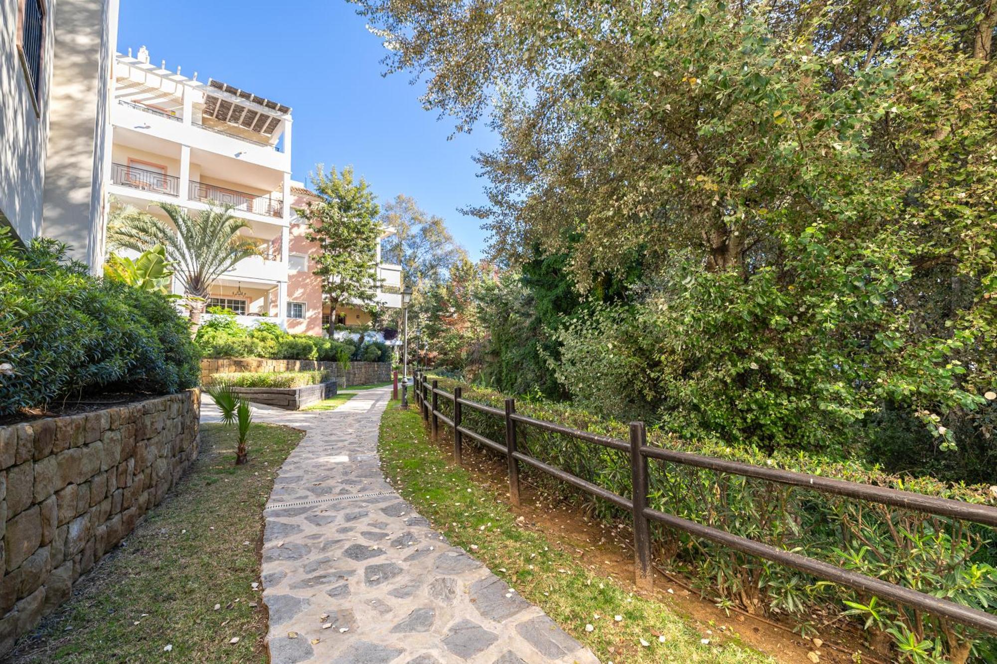 Apartment Luxury By Aora